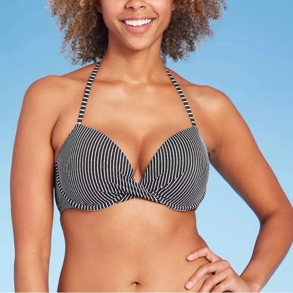 Shade & Shore Lightly Lined Twist Front Bikini Top 38 DD B&W Striped